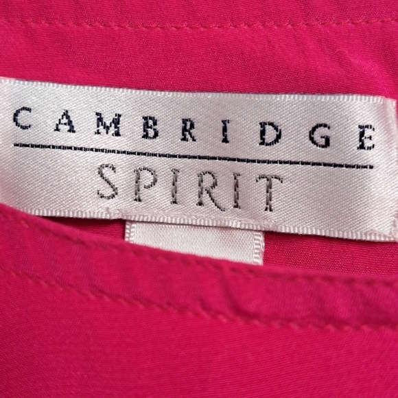 Cambridge Silk Spirit Short Sleeve Blouse    Size 14 - Picture 11 of 11